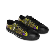 Load image into Gallery viewer, Green Spill - Women&#39;s Sneakers
